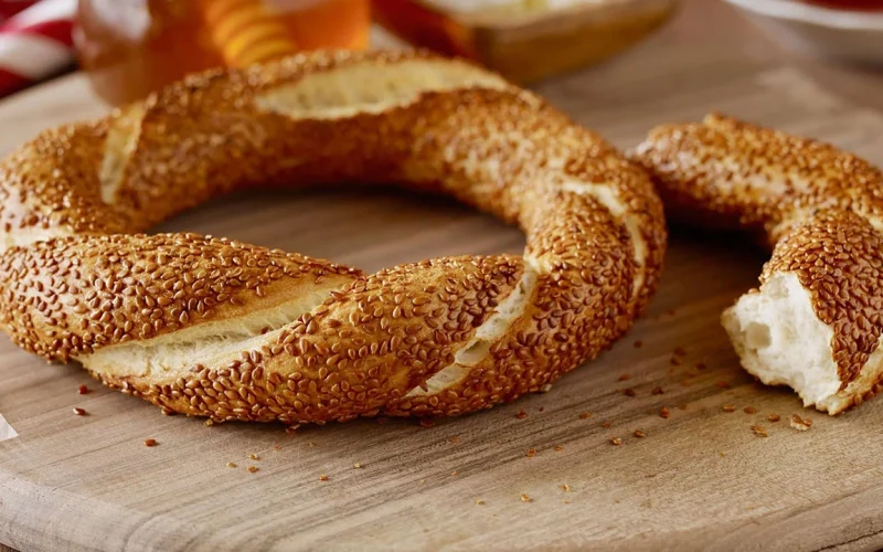 istanbulda-simit-20-lira-oldu-deut